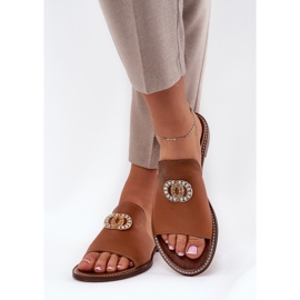 Elegantes chanclas para mujeres de cuero con decoración Zazoo 3008 Camel marrón 3