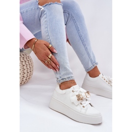 Zapatillas de deporte para mujeres con arco y un broche con un oso de peluche blanco 5