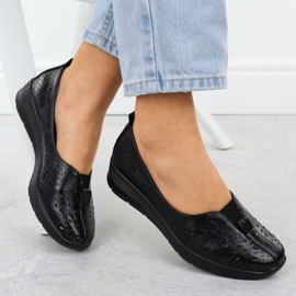 Zapatos de mujer Slip-on Openwork Black Jezzi RMR1840-13 negro 4