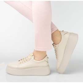 Zapatillas de cuero para mujeres en la plataforma Pollonus beige 5-1722-002 2