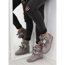 Gris A-79 Deportivas grises 1