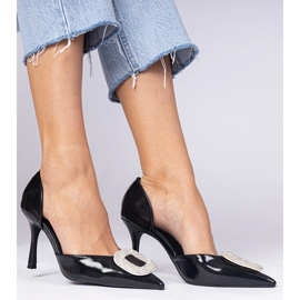 Tacones negros decorados con circonitas. 1 Tacones negros decorados con circonitas. 1