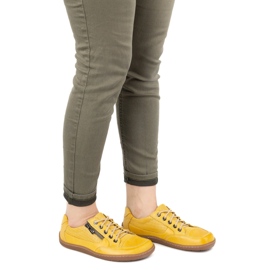 Zapatillas de cuero minimalista de mujeres descalzos Olivier 770 amarillo perforado 2