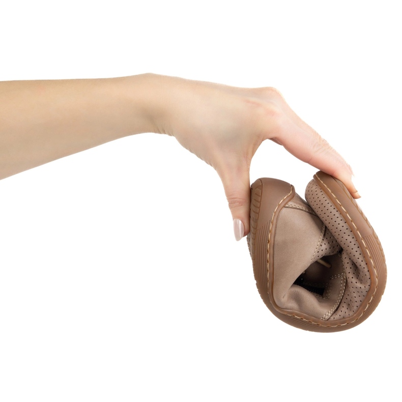 Olivier Zapatos de cuero minimalista de mujeres descalzo 1244 beige perforado 1