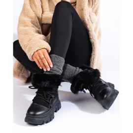 Botas de nieve de mujer negras con pelo negro 3