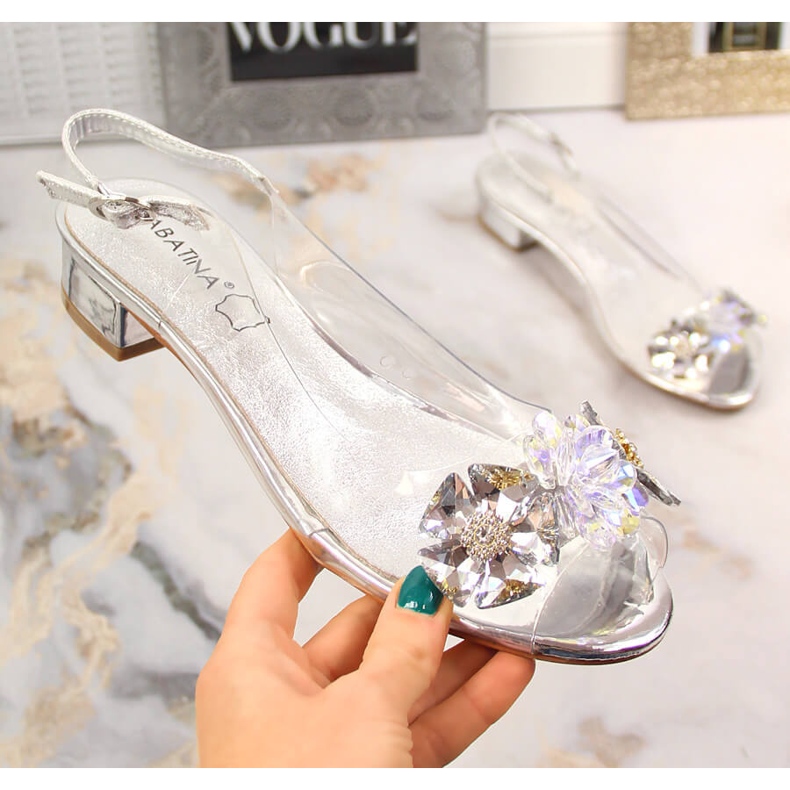 Sandalias planas transparentes con pedrería en plata Sabatina 380-8 1