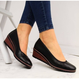 Zapatos de salón negros con cuña W Vinceza 15