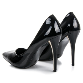 W. Potocki Tacones lacados en negro 2