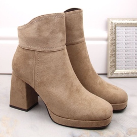 Botines aislantes de ante con tacón alto y plataforma M.Daszyński W SAN24B, beige 11
