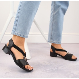 Sandalias mujer de piel con gomas negras Rieker 62662-01 negro 12