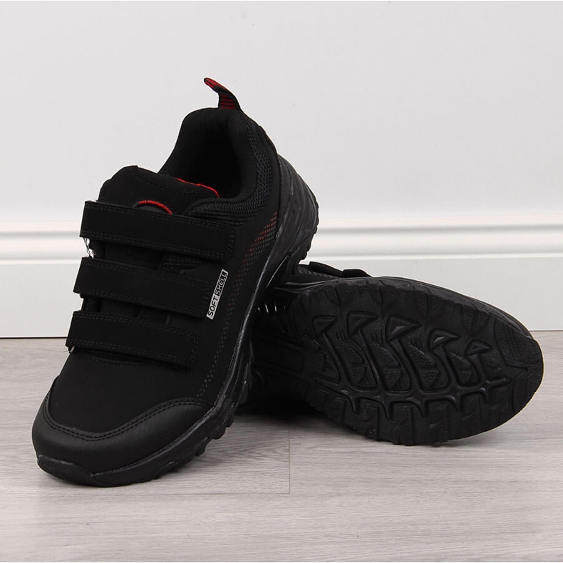 Zapatos trekking con cierre adhesivo impermeable negro y rojo American Club 1