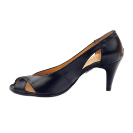 Zapatos de tacón de cuero negro PEES 2