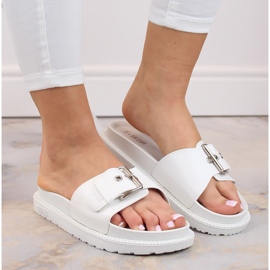 Chanclas de piel ecológica blanca con hebilla Big Star JJ274A309 blanco 7