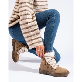 Botas de nieve de mujer marrones con piel de oveja. marrón 2