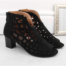 M. DASZYŃSKI Botas de mujer de ante caladas con puntera abierta, negro M.Daszyński MR1954-15 2
