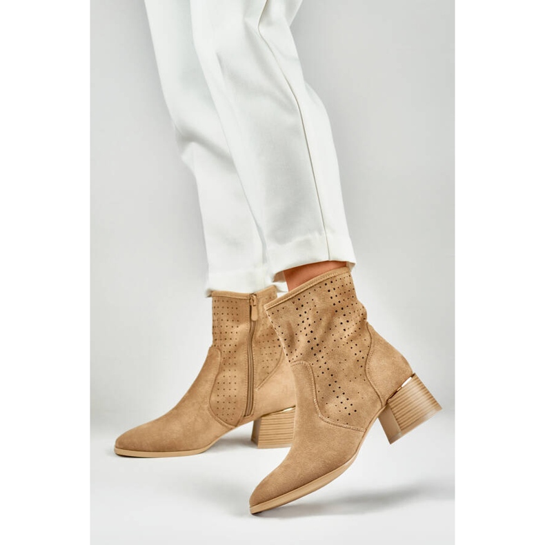 Botines mujer calados beige RQ468KH 2