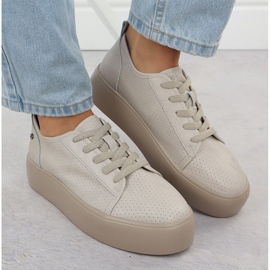 Filippo Zapatos de cuero para mujeres. beige 6
