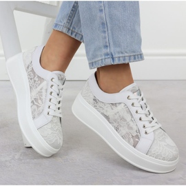 S.Barski Zapatos en la plataforma de encaje Białe S. Barski Hy51-059 blanco 4