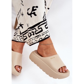 Zapatillas de espuma para mujeres en la plataforma Big Star RR274A569 Beige 7