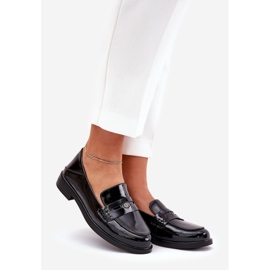Elegantes mocasines de mujeres barnizadas hechas de cuero Vinceza natural 18100 Negro 1