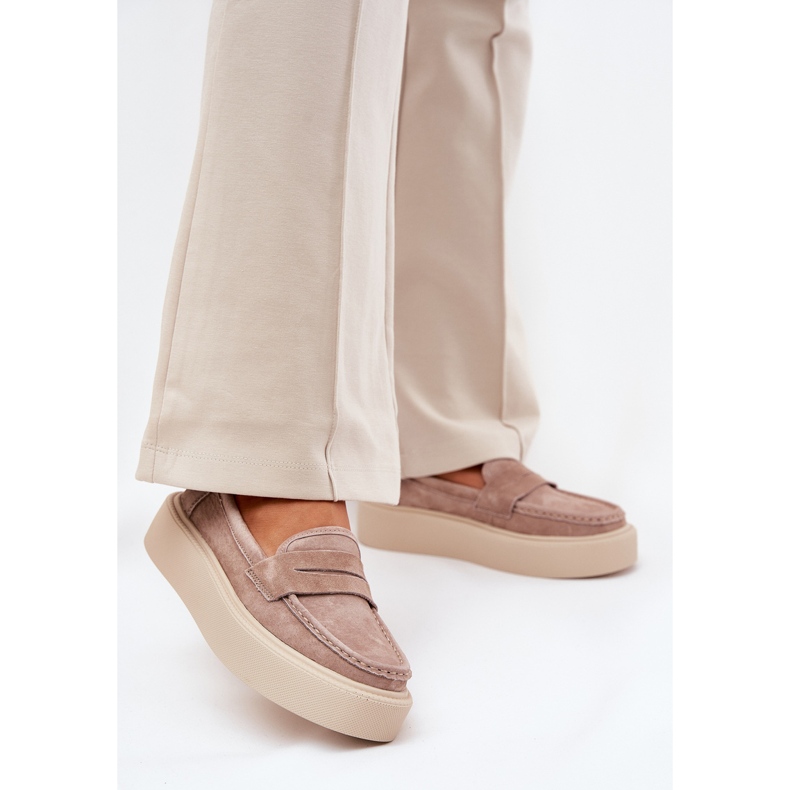 Moccasines de gamuza para mujeres en la plataforma beige Vinceza 79535 2