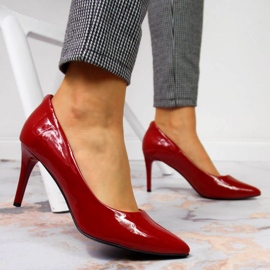 Zapatos de tacón en un stiletto lacado rojo W Juma 14