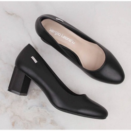 Zapatos de tacón en un poste decorativo Sergio Leone W SK314A negro 20