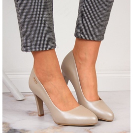 Bombas en el poste perla nude Sergio Leone beige 6