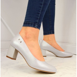 Zapatos de salón de perlas plateadas para mujer con tacón alto decorativo de Sergio Leone plata 5