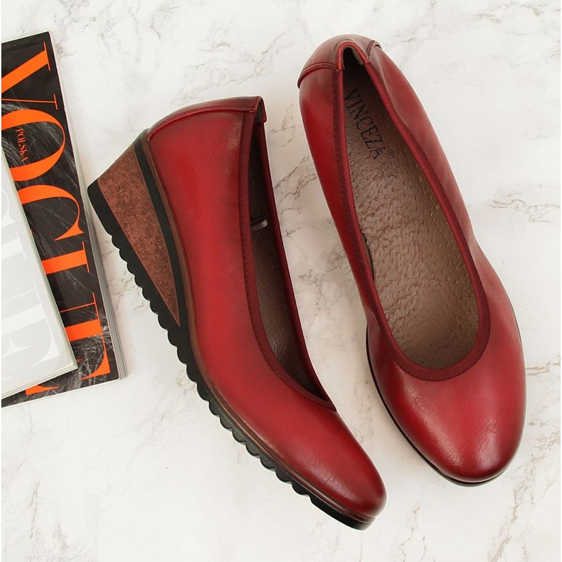 Zapatos de salón rojos con cuña Vinceza 2