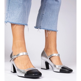 Bombas de mujer plateadas con nariz negra plata 1 Bombas de mujer plateadas con nariz negra plata 1