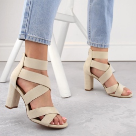 Sandalias de mujer con tacón y elásticos beige eVento 6964 4