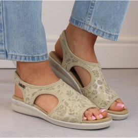 Evento Sandalias slip-on cómodas de mujer beige Unisoft 7196 7