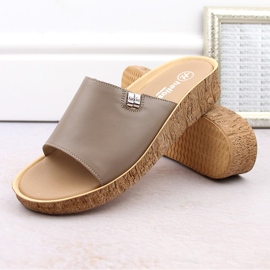 Zapatillas capuchino mujer cómodas de piel Helios 130.42 beige 3