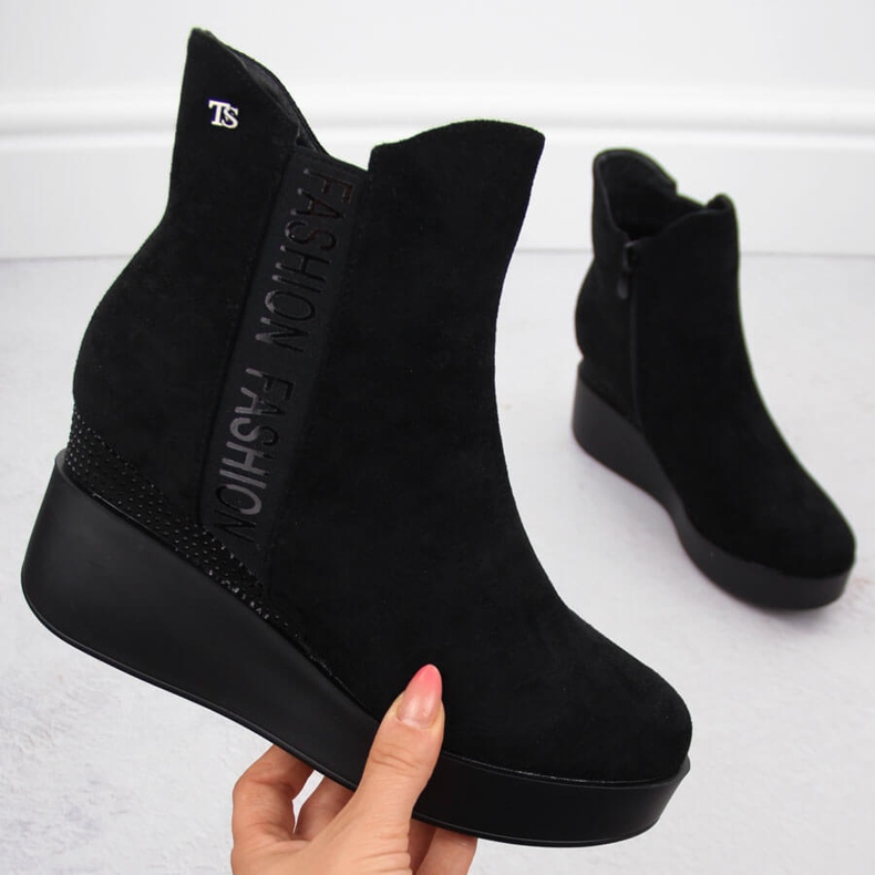 Botas de cuña aislantes para mujer con circonitas, negras T.Sokolski Z23-369 negro 1