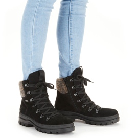 Botas de mujer de piel con pinchos, negro Rieker X8200-00 1 Botas de mujer de piel con pinchos, negro Rieker X8200-00 1