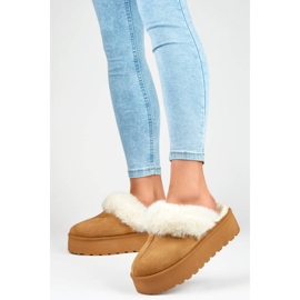 Zapatillas de casa para mujer con plataforma y pelo camel 81366-2-C marrón 1