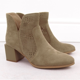 Botas para mujeres en el pilar de Openwork Suede Dark Beige M. Daszyński SA217-6 2 Botas para mujeres en el pilar de Openwork Suede Dark Beige M. Daszyński SA217-6 2