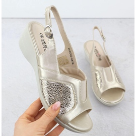 Sandalias para mujeres para cómodos beige unisoft 8876 1 Sandalias para mujeres para cómodos beige unisoft 8876 1