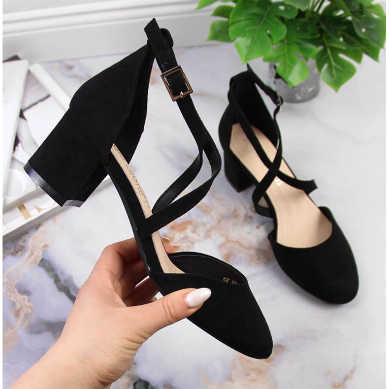 Sandalias de mujer Sergio Leone de tiras en negro 2