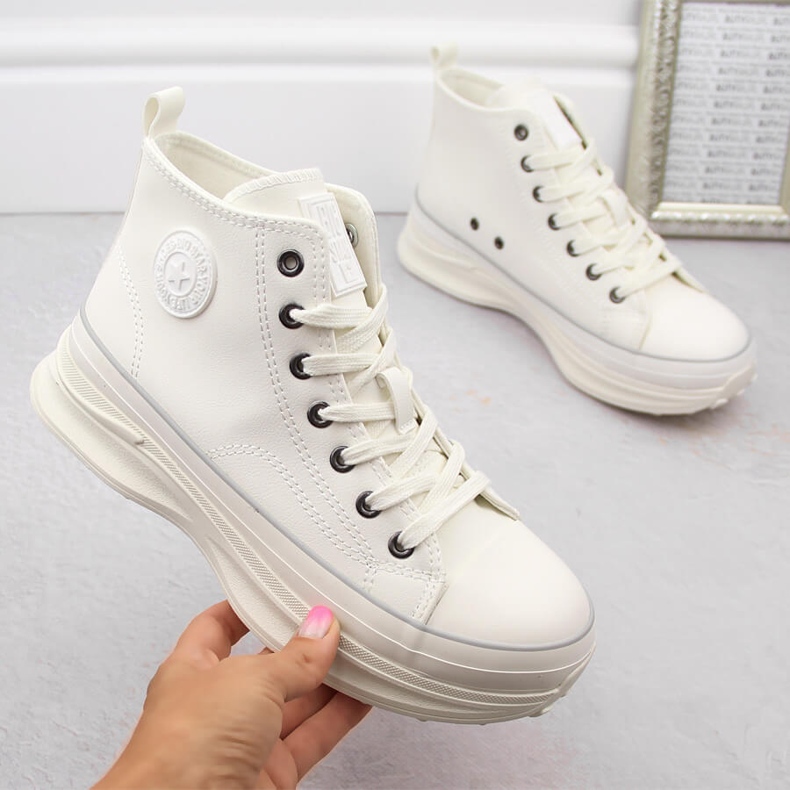 Deportivas de mujer con plataforma alta, blancas Big Star OO274064 blanco 1