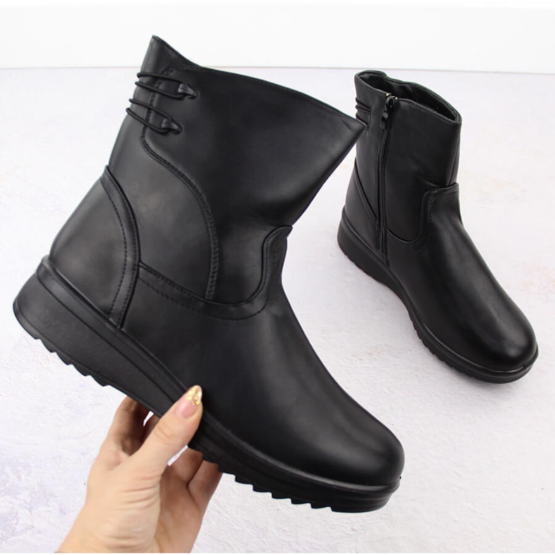 Botas de mujer cómodas y aislantes negras Potocki 90314 negro 1