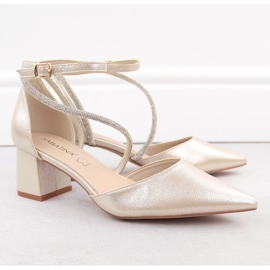 Sandalias de mujer con punta y circonitas color dorado Sabatina 3