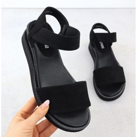 Sandalias de mujeres en una cuña baja de gamuza M. Daszyński MR2267-8 negro 1