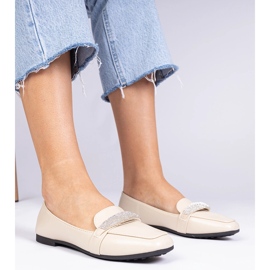 Mocasines para mujeres beige con circones 1