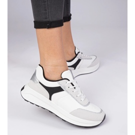 Zapatillas blancas de mujer con purpurina. blanco 3