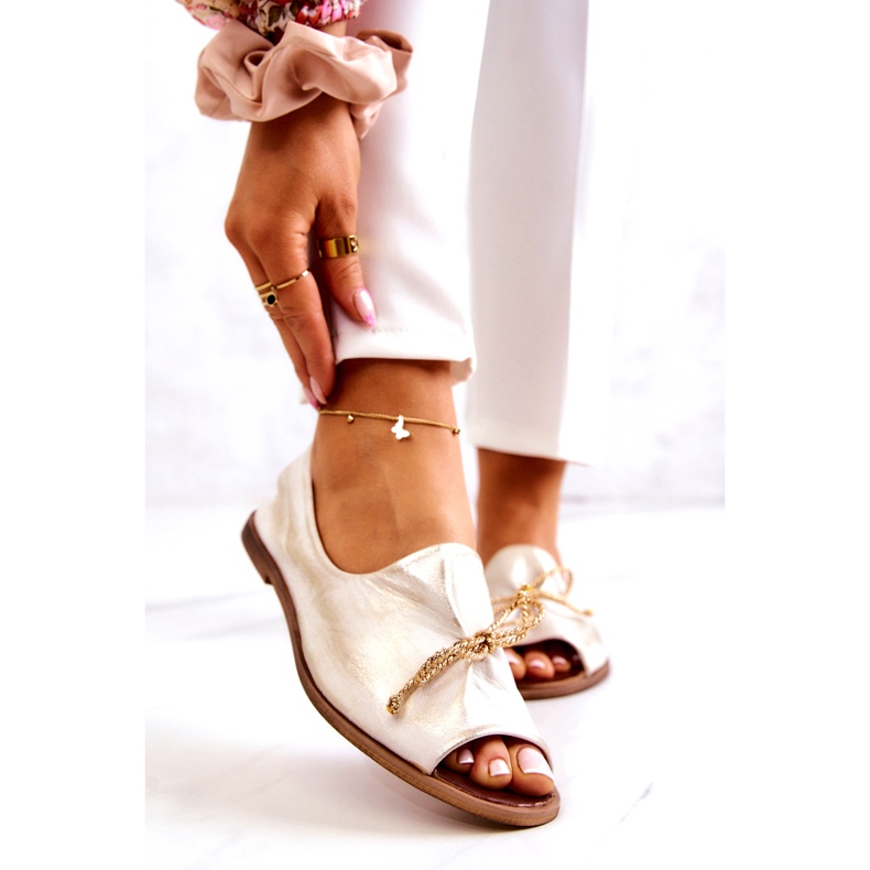 Ballerinas de cuero femenino Zazoo 2660/004 Blanco y oro 1