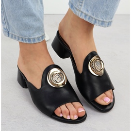 Zapatillas en el pilar negro con decoración jezzi 214 3