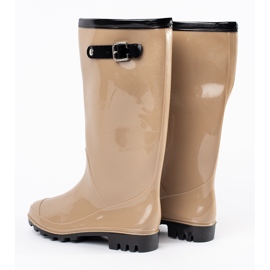 Galoshes de mujer lacados en color beige 3