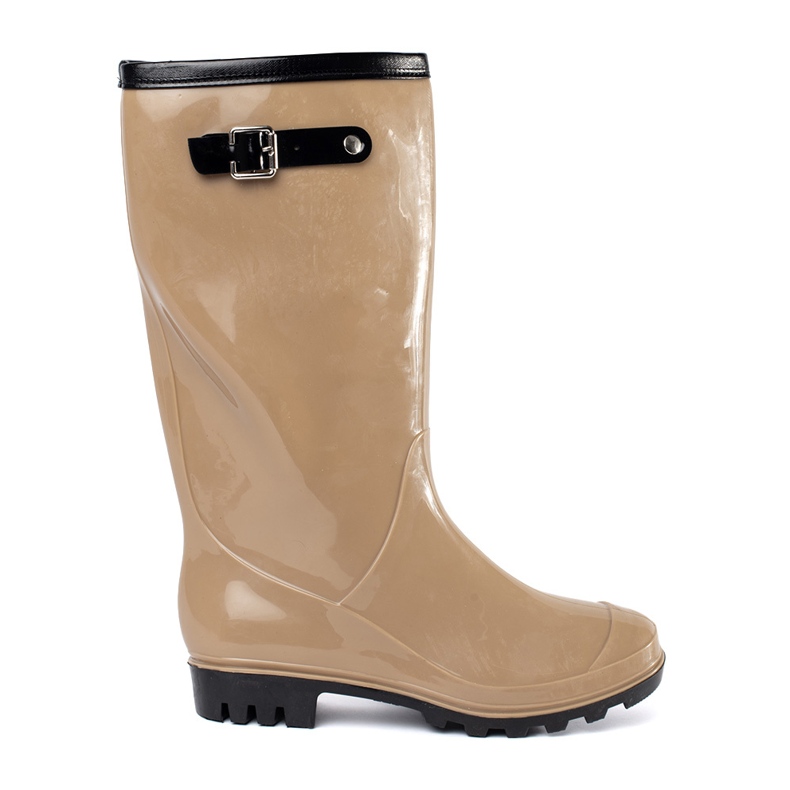 Galoshes de mujer lacados en color beige 1